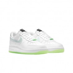 Nike Air Force 1 Low 07... 2