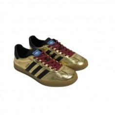Adidas Gazelle x Gucci Doradas 2
